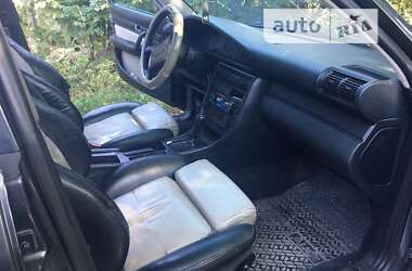 Седан Audi 100 1994 в Тараще