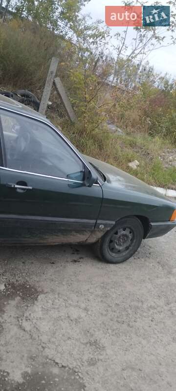Седан Audi 100 1986 в Львове