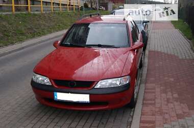 Седан Audi 100 1994 в Черновцах