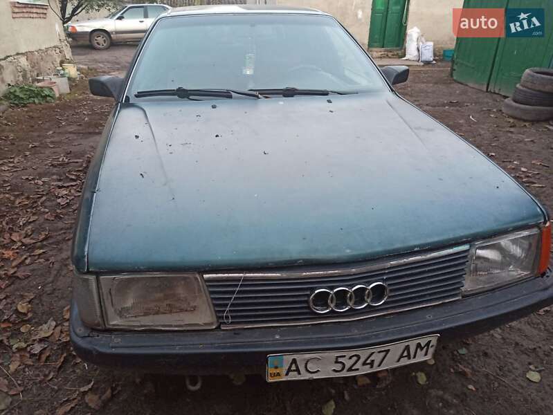 Седан Audi 100 1989 в Ровно