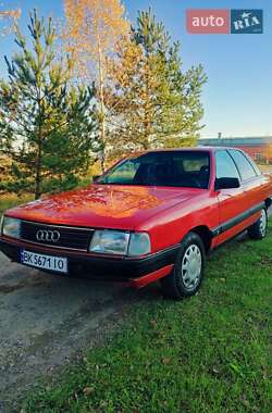 Седан Audi 100 1990 в Ровно