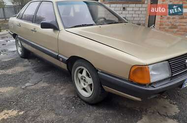 Седан Audi 100 1987 в Лубнах