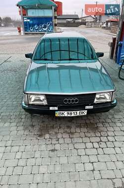 Седан Audi 100 1986 в 