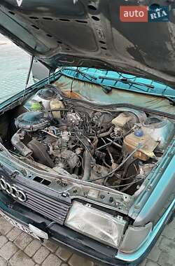 Седан Audi 100 1986 в 