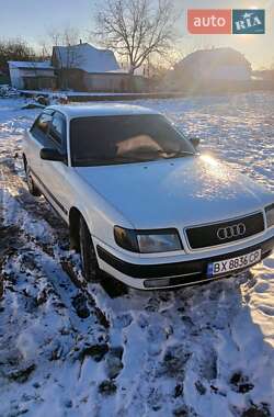 Седан Audi 100 1992 в Деражні