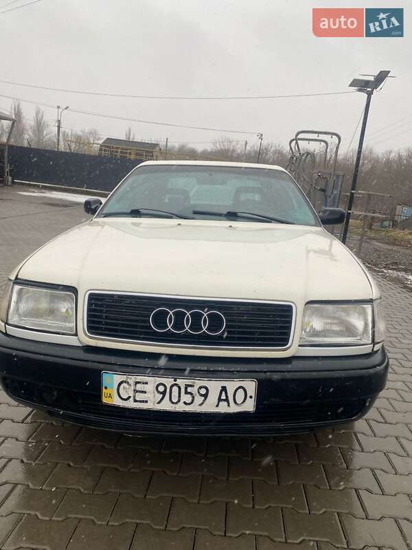 Седан Audi 100 1992 в Кельменцах