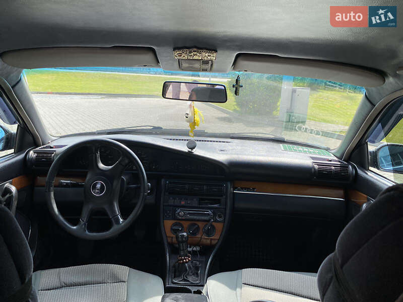 Седан Audi 100 1993 в Луцьку