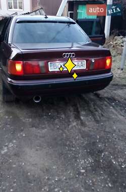 Седан Audi 100 1991 в Кельменцях