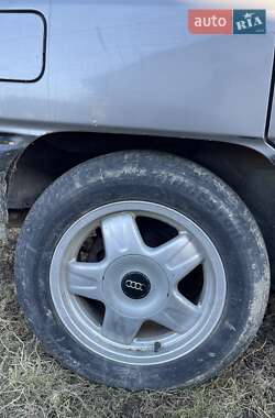 Седан Audi 100 1984 в 