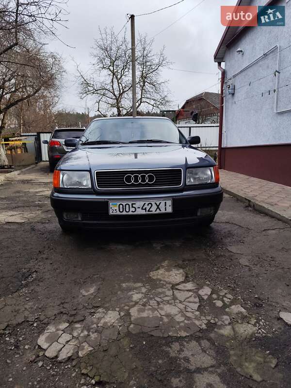 Седан Audi 100 1991 в Красилове