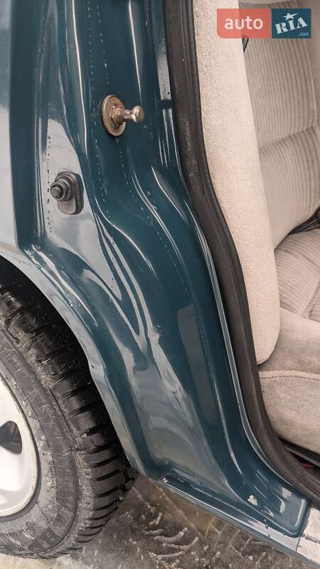 Седан Audi 100 1989 в Бориславе