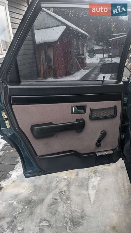 Седан Audi 100 1989 в Бориславе