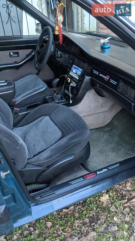 Седан Audi 100 1989 в Бориславе