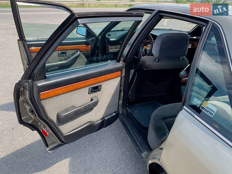Седан Audi 100 1990 в Хмельницком