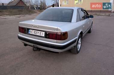 Седан Audi 100 1993 в Заречном