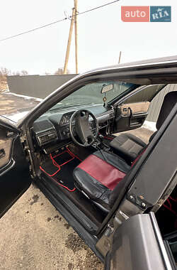 Седан Audi 100 1986 в 