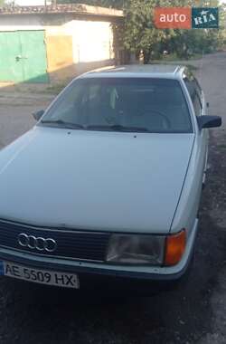 Седан Audi 100 1986 в Желтых Водах