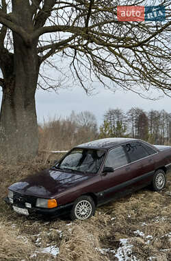 Седан Audi 100 1988 в Ровно