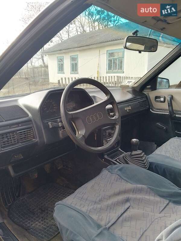 Седан Audi 100 1987 в Ровно
