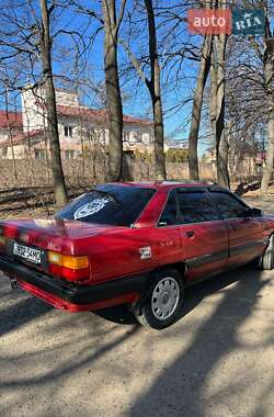 Седан Audi 100 1990 в Чернівцях