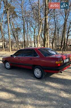 Седан Audi 100 1990 в Чернівцях