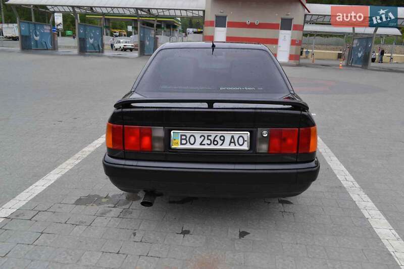 Седан Audi 100 1991 в 