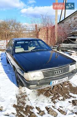 Седан Audi 100 1988 в Чорткове