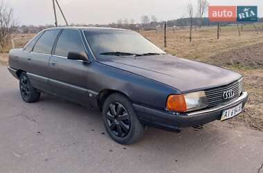 Седан Audi 100 1990 в Ровно