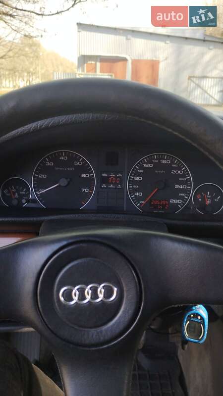Седан Audi 100 1991 в Чернігові
