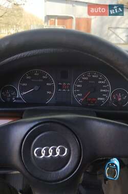 Седан Audi 100 1991 в 