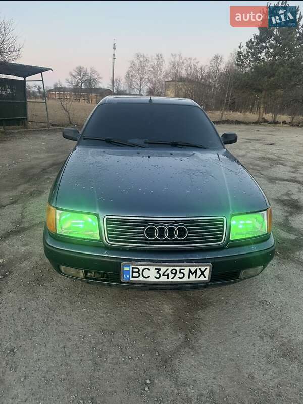 Седан Audi 100 1992 в 