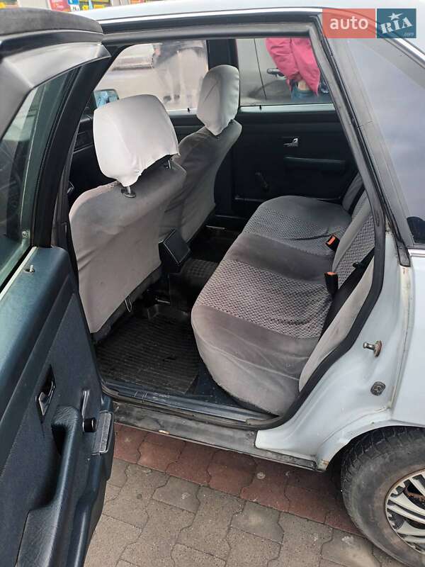 Седан Audi 100 1989 в Ивано-Франковске