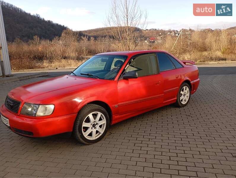 Седан Audi 100 1992 в Мукачево