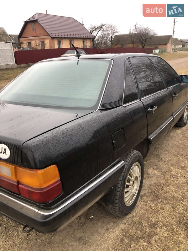 Седан Audi 100 1985 в Хмельницькому