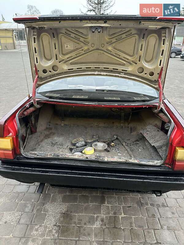 Седан Audi 100 1987 в Луцке