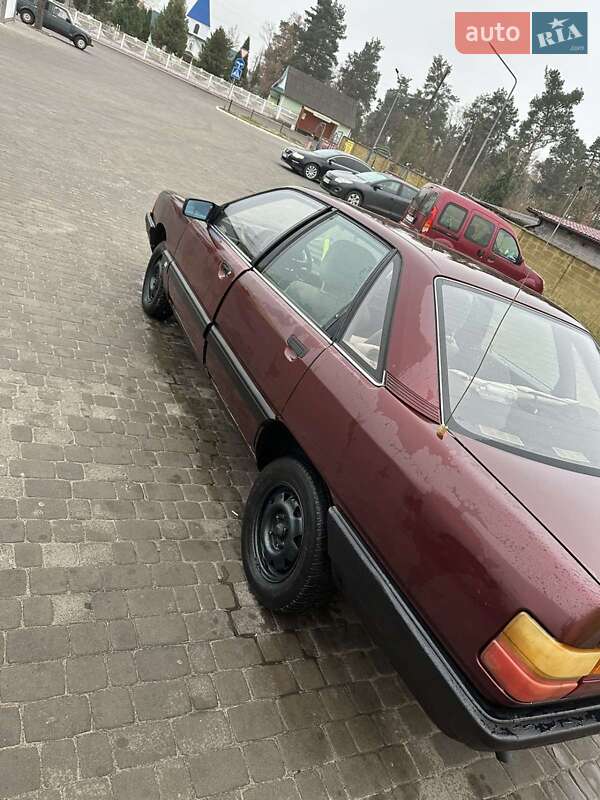 Седан Audi 100 1987 в Луцке