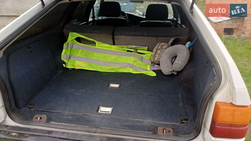 Универсал Audi 100 1990 в Старой Выжевке