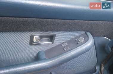 Седан Audi 100 1990 в 