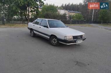 Седан Audi 100 1986 в Губинихи