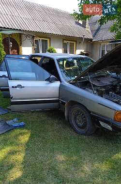 Седан Audi 100 1986 в 