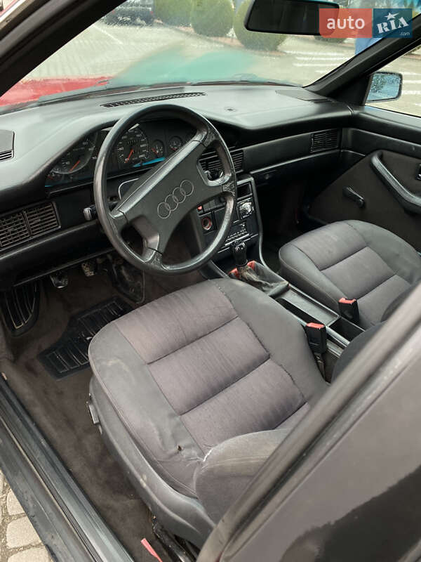 Седан Audi 100 1988 в Львові