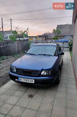 Седан Audi 100 1992 в Славуті