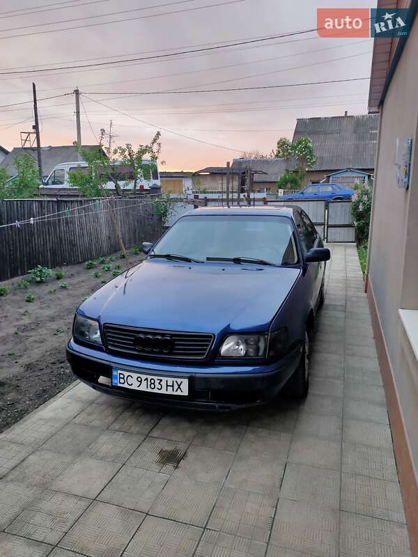 Audi 100 1992