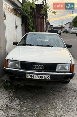 Седан Audi 100 1986 в Одессе