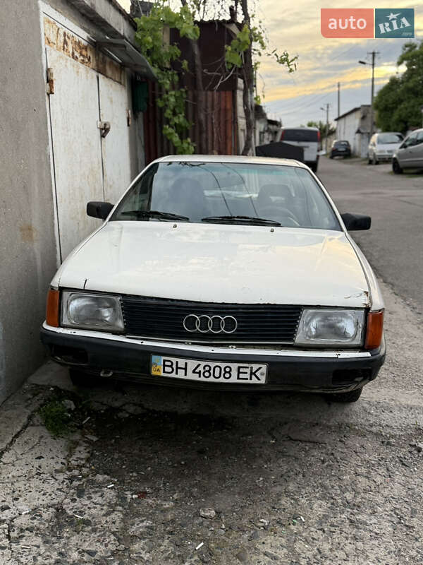 Audi 100 1986