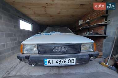 Седан Audi 100 1986 в Макарові