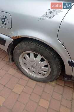 Седан Audi 100 1992 в Черновцах