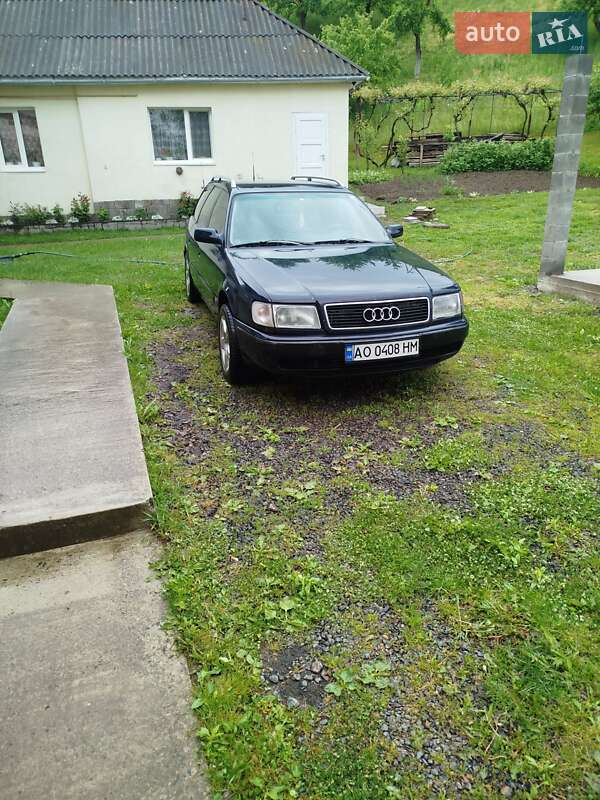 Універсал Audi 100 1992 в Сваляві