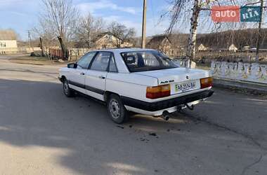 Седан Audi 100 1986 в 