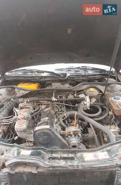 Седан Audi 100 1992 в 